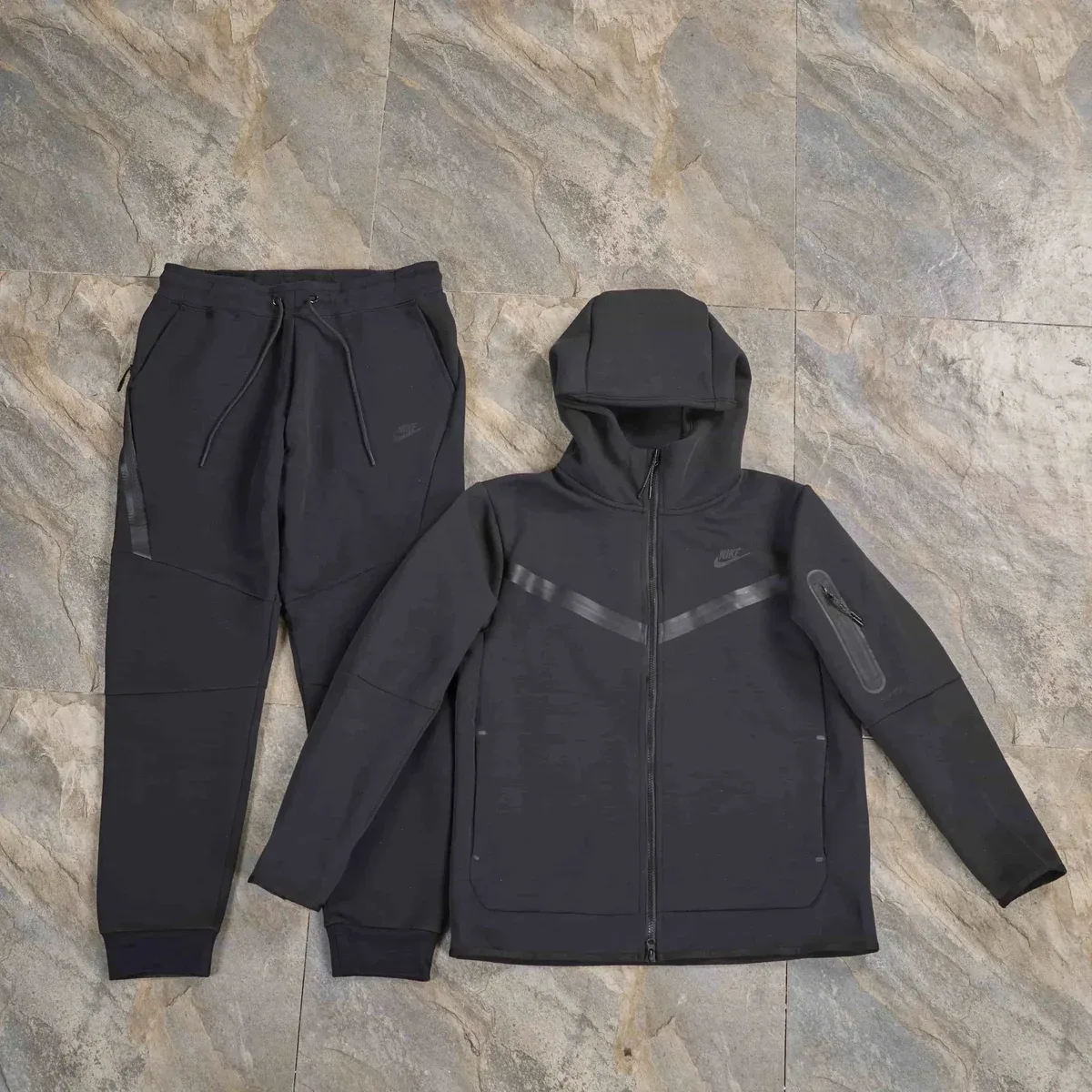 Nike Tech Fleece Black Tracksuit Set