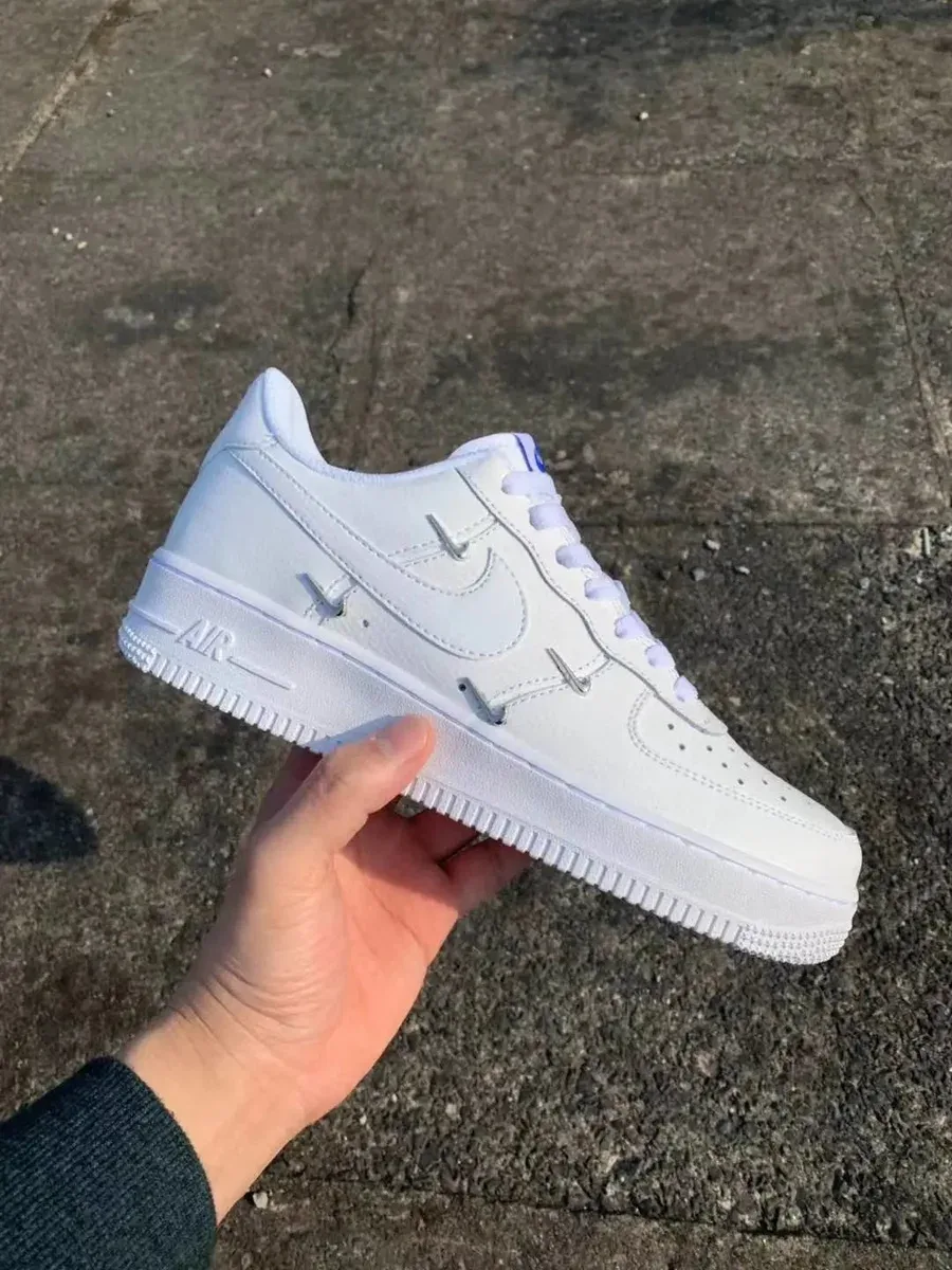 Nike Air Force 1 White Sail Sneakers