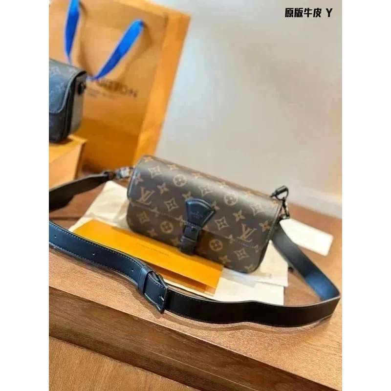 Louis Vuitton Neverfull Monogram Shoulder Bag