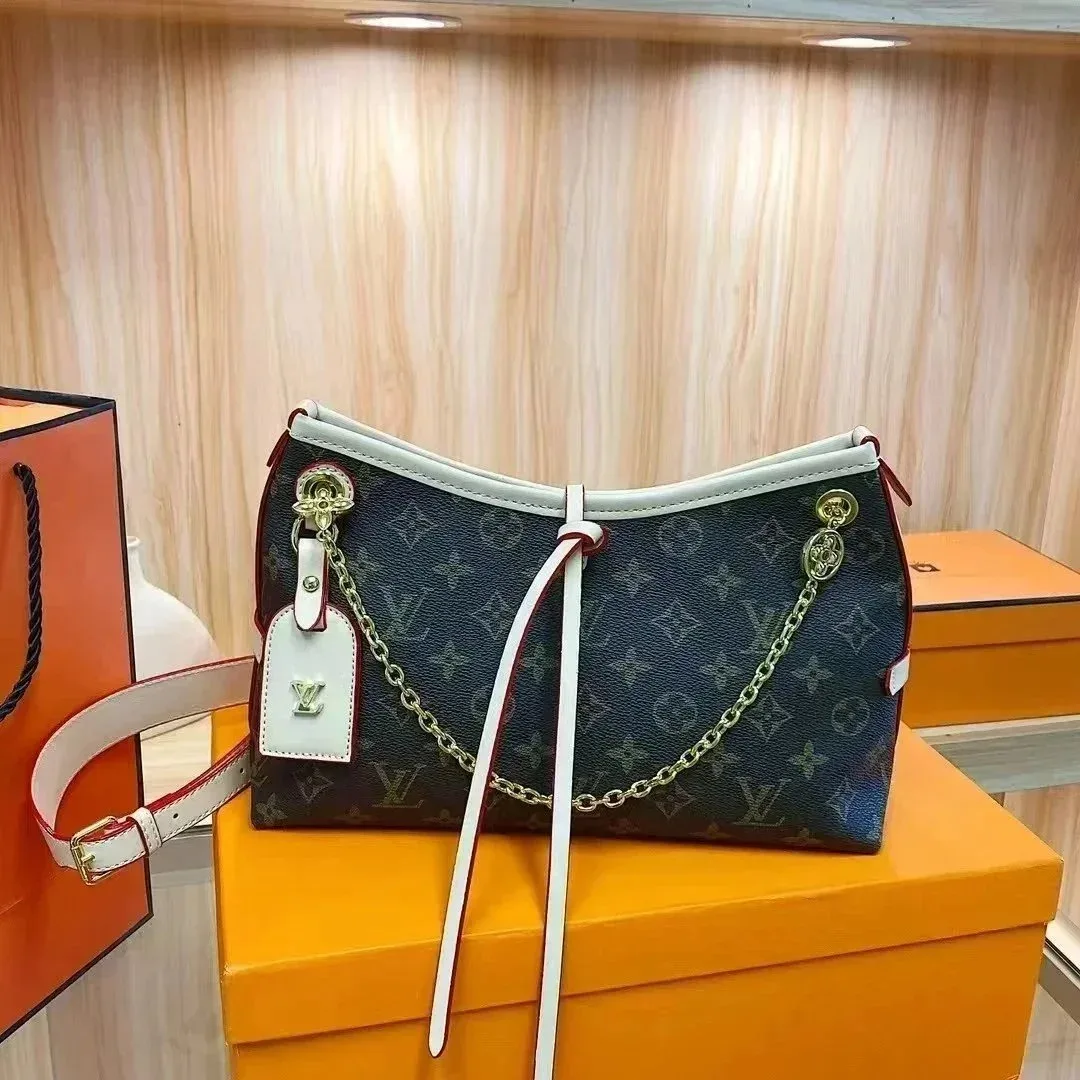 Louis Vuitton Neverfull Monogram Canvas Bag
