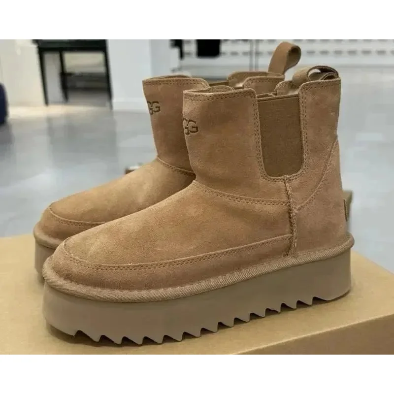 UGG Chelsea_Brown Classic Short Boots