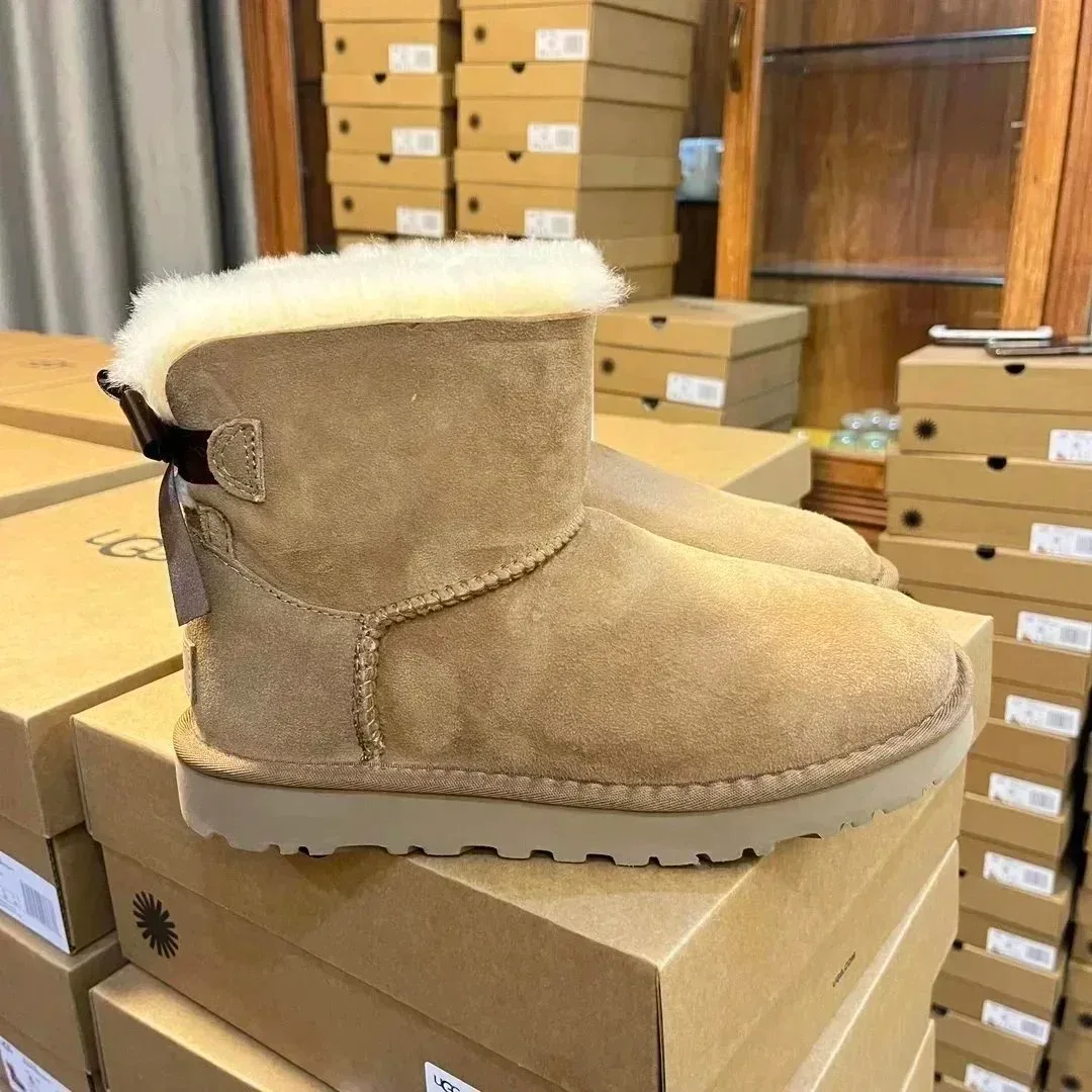UGG Classic Short 9 - Ribbon Bow Beige Boots