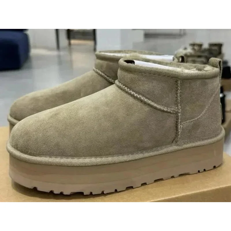 UGG Classic Short Mini Low-Cut 3cm Olive Green Boots