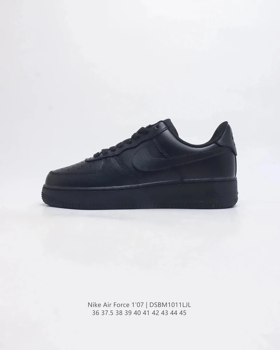 Nike Air Force 1 '07 Triple Black Sneakers