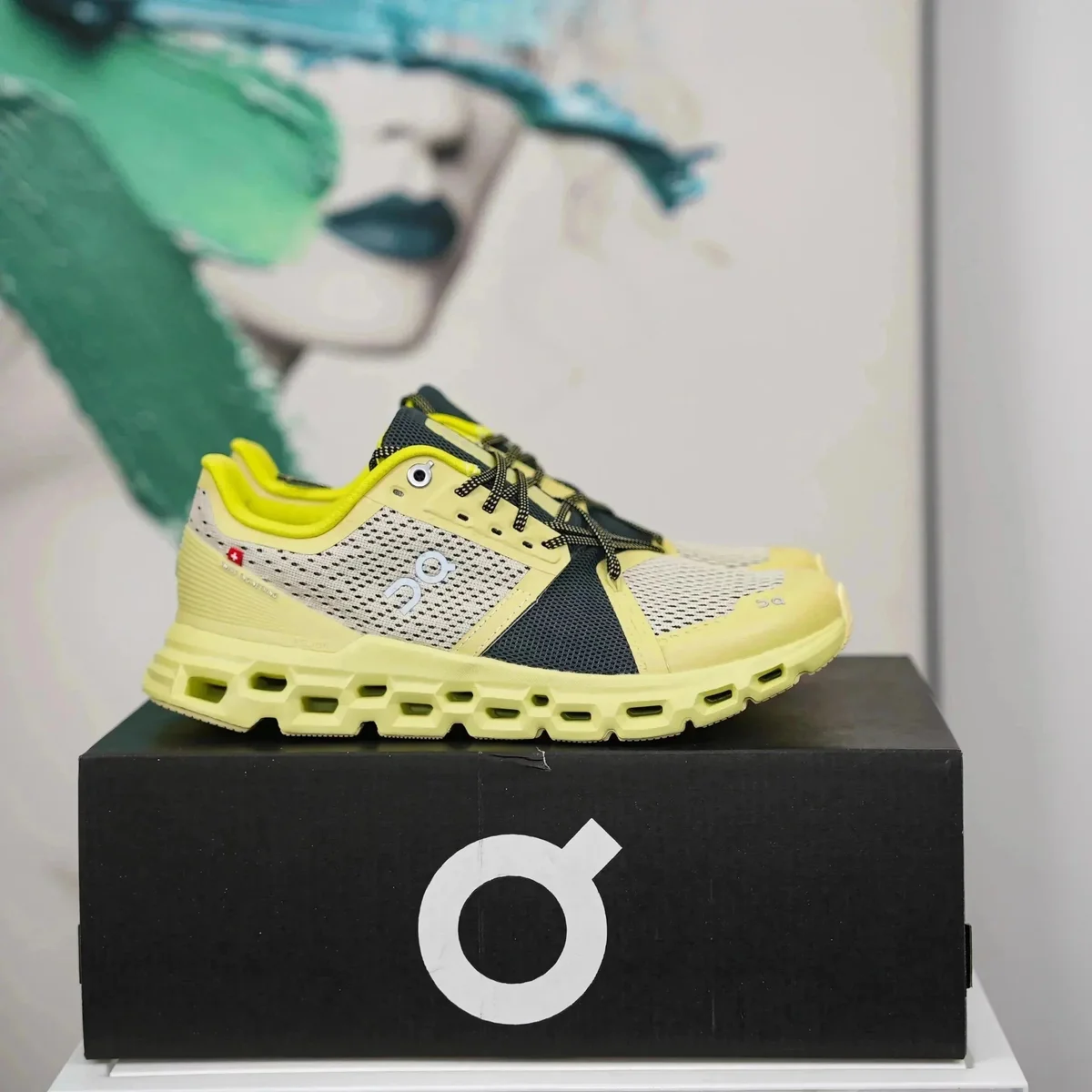 On Running Cloud Cloudmonster Yellow/Black Sneakers