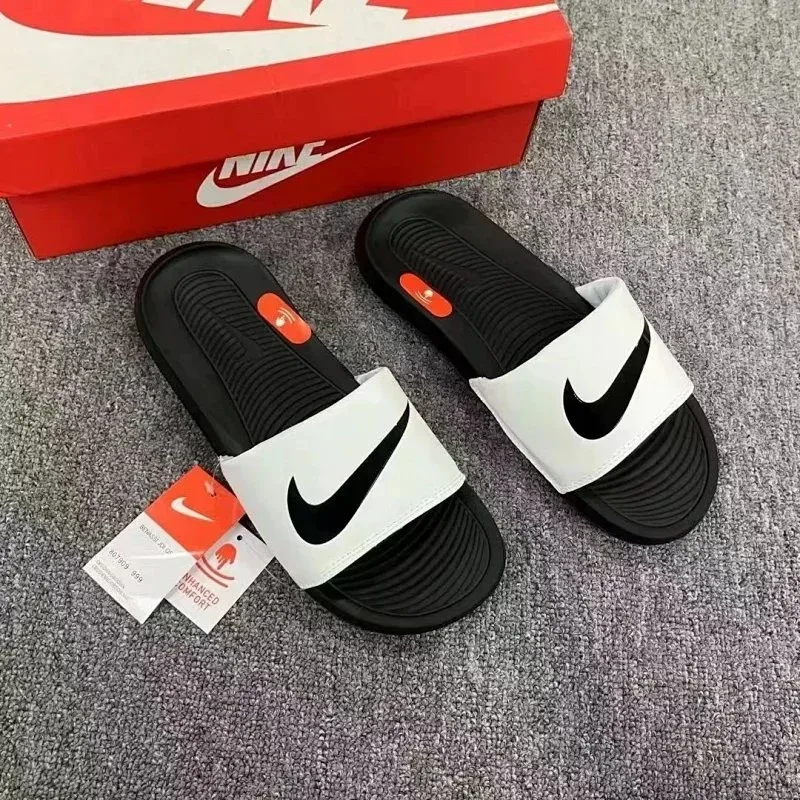 Nike 33 White/Black Sandals