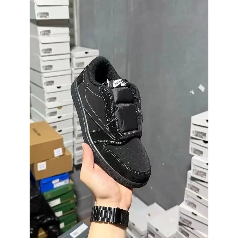 Nike Air Jordan 1 Low '07 Triple Black Sneakers