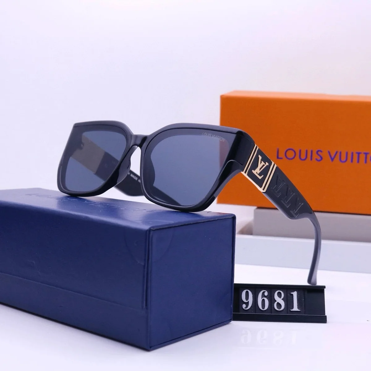 Louis Vuitton Tabi Black Polarized Sunglasses