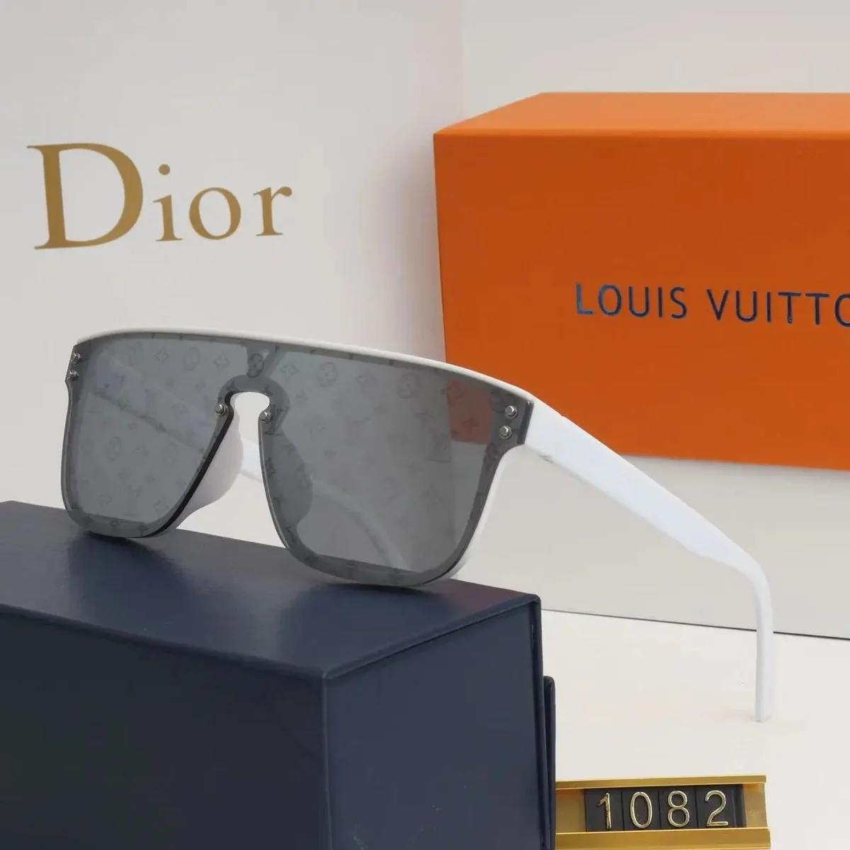 Louis Vuitton Neverfull Sunglasses White Frame Grey Lens