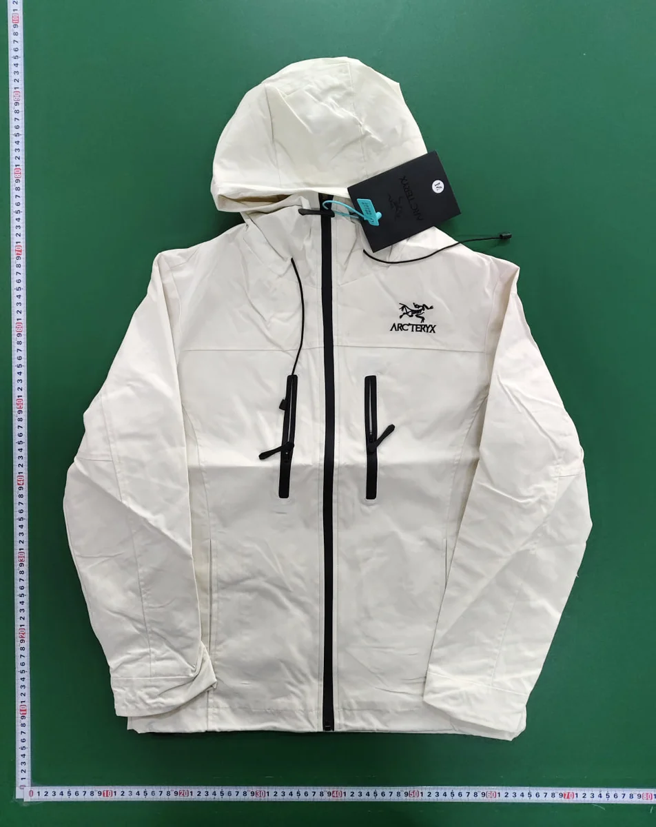 Arc'teryx White AR Jacket Coat