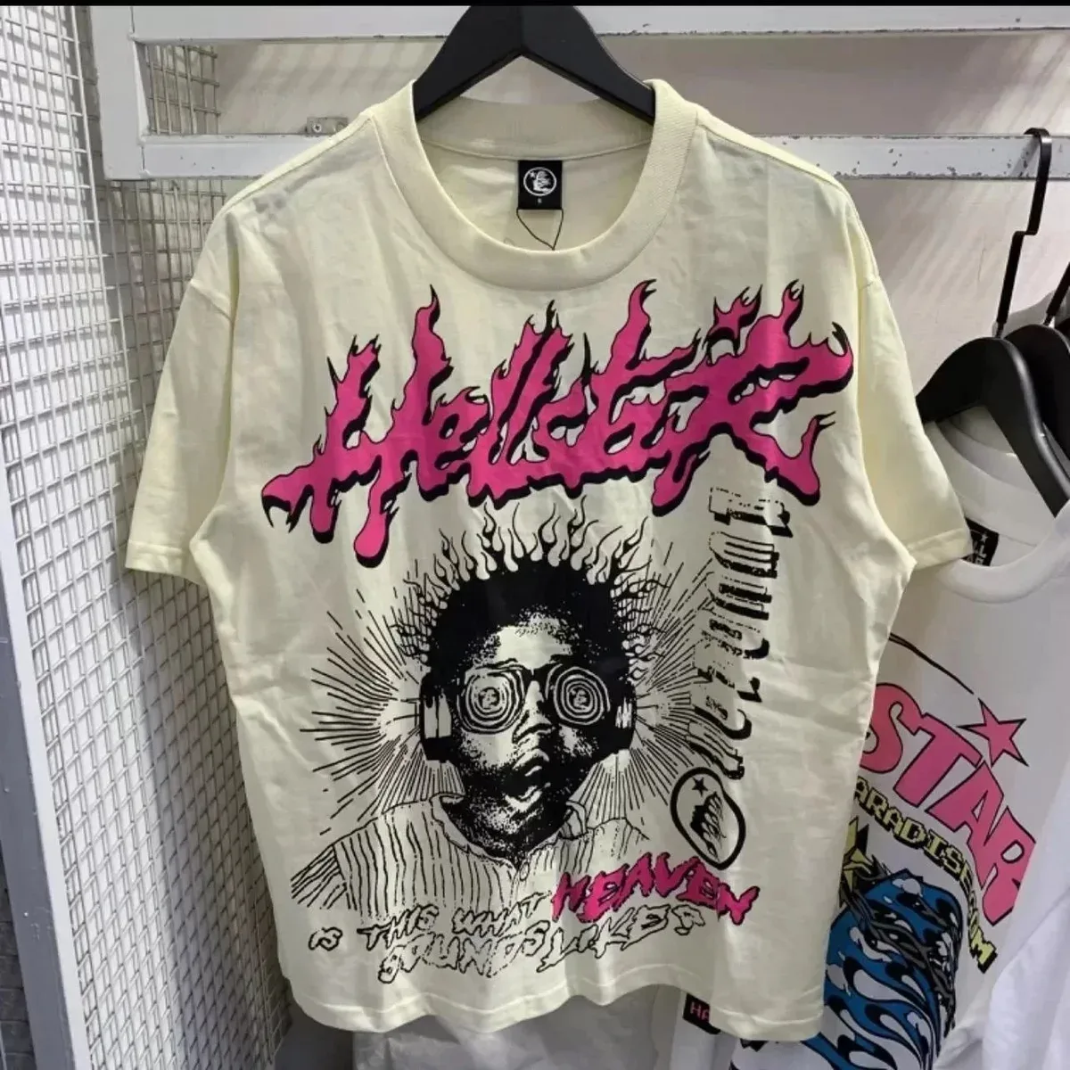 Hellstyle Cream/Pink Graphic T-Shirt
