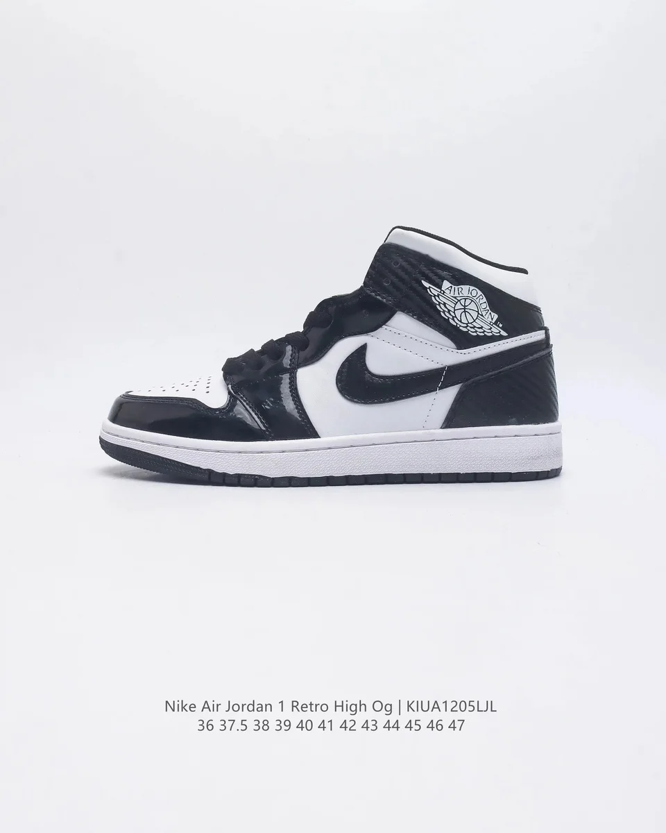 Nike Air Jordan 1 Retro High Og Black/White Sneakers