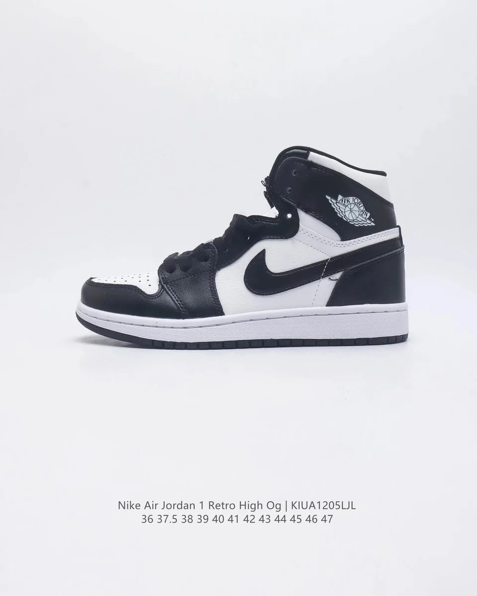 Nike Air Jordan 1 Retro High OG Black/White Sneakers