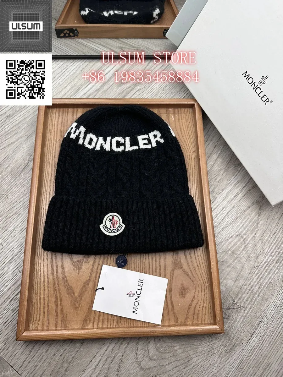 Moncler Black Logo Beanie Hat