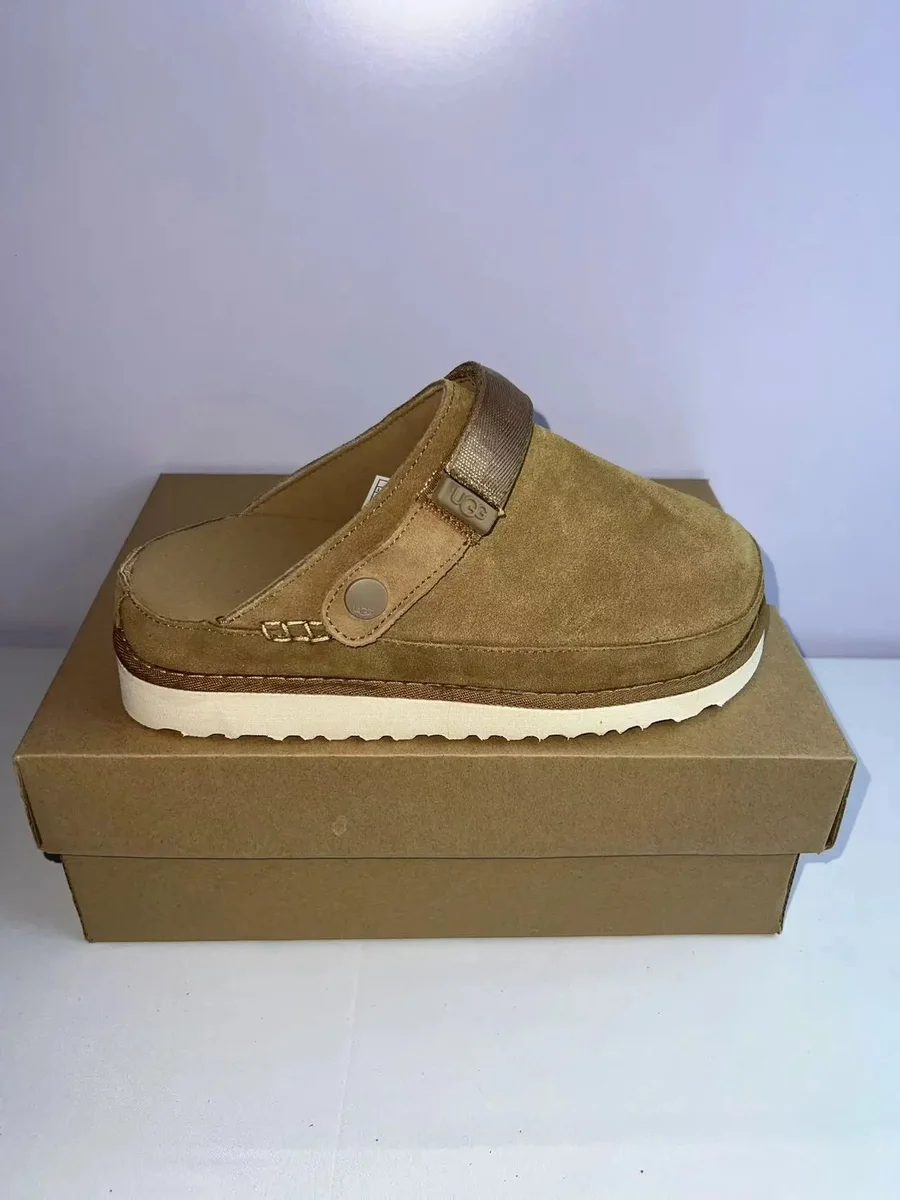 UGG Classic Short Chestnut Sandals