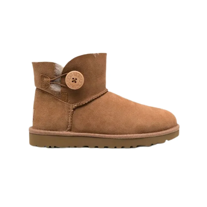 UGG Classic Short Chestnut Boots