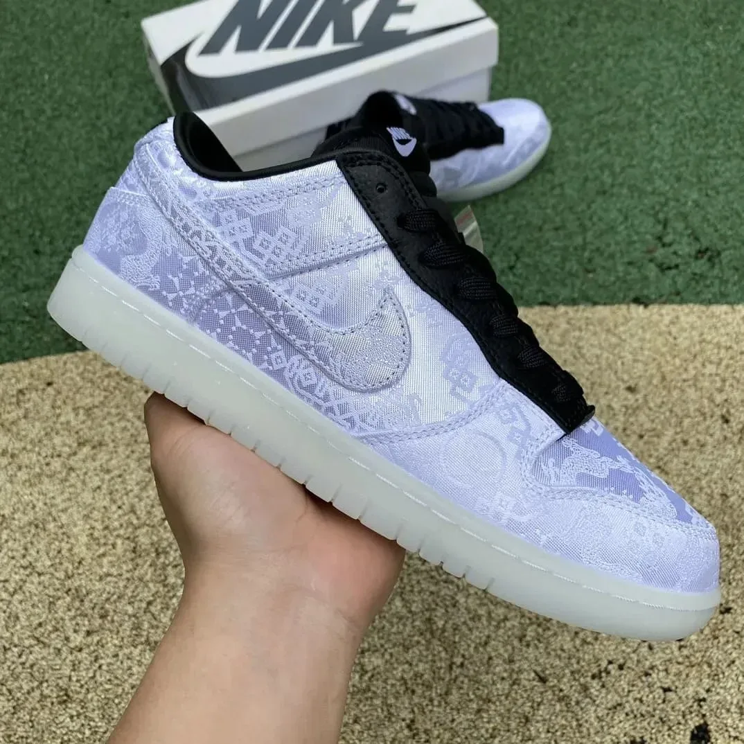 Nike Dunk Low White/Black Sneakers
