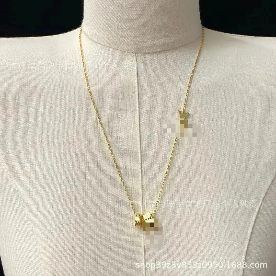 Unknown Brand Gold Leaf Necklace with Crystal Pendant