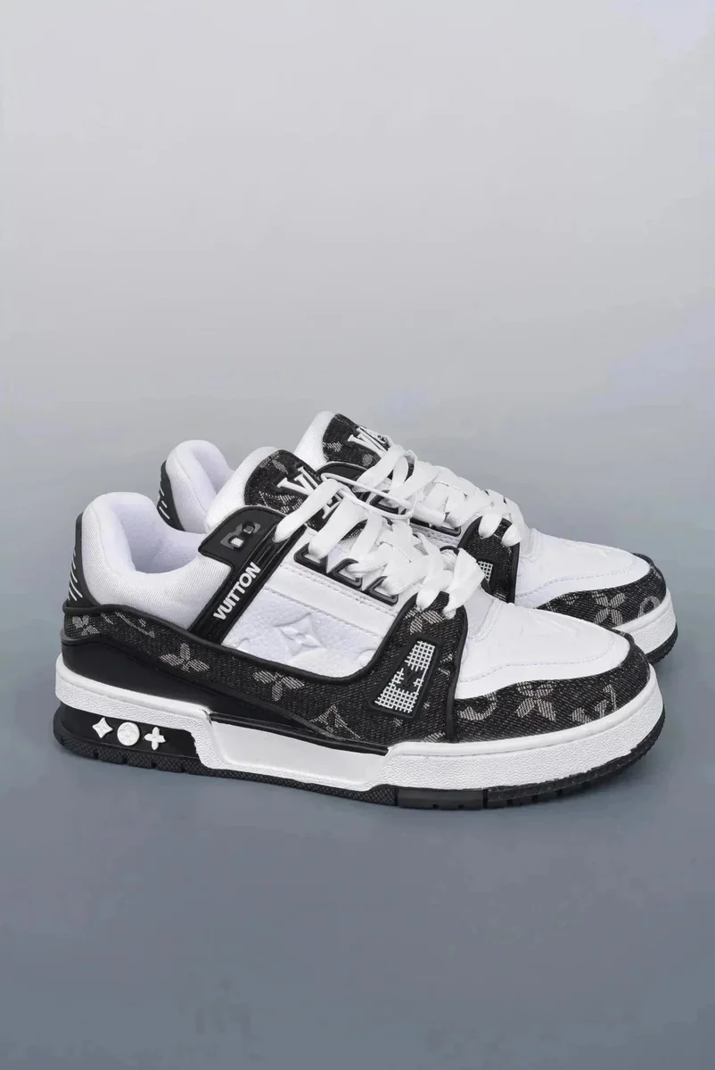 Louis Vuitton LV Trainer Black/White Sneakers
