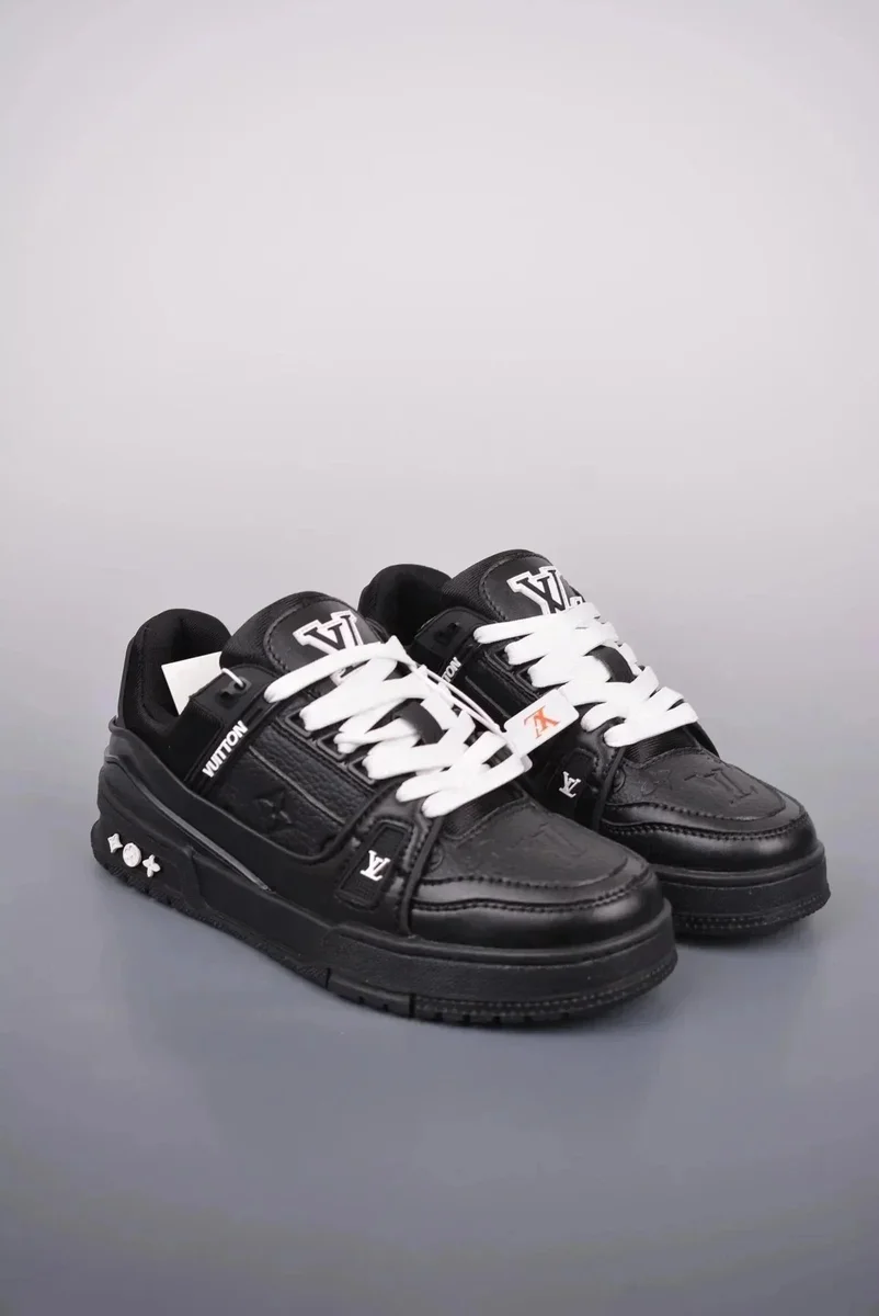 Louis Vuitton LV Trainer Black/White Sneakers