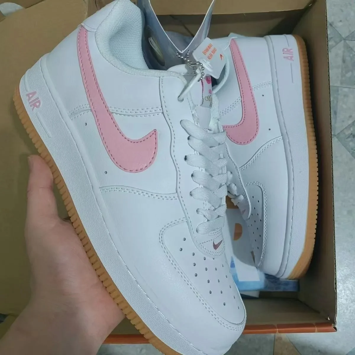 Nike Air Force 1 Sail/Pink Sneakers