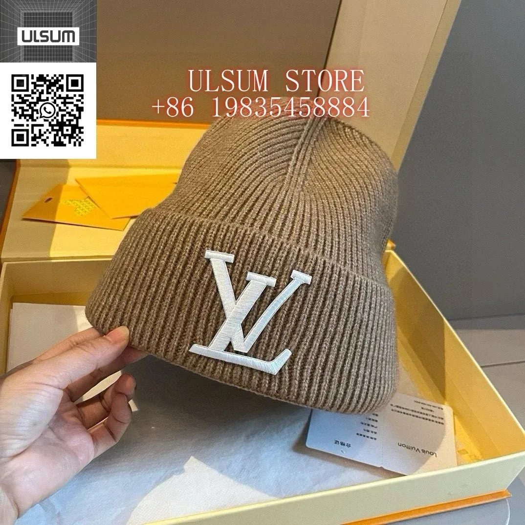 Louis Vuitton LV Monogram Beanie Camel