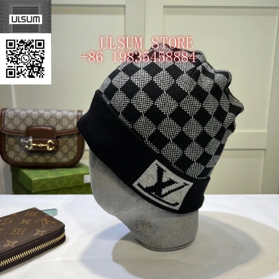 Louis Vuitton Tabi Checkered Beanie Black/White
