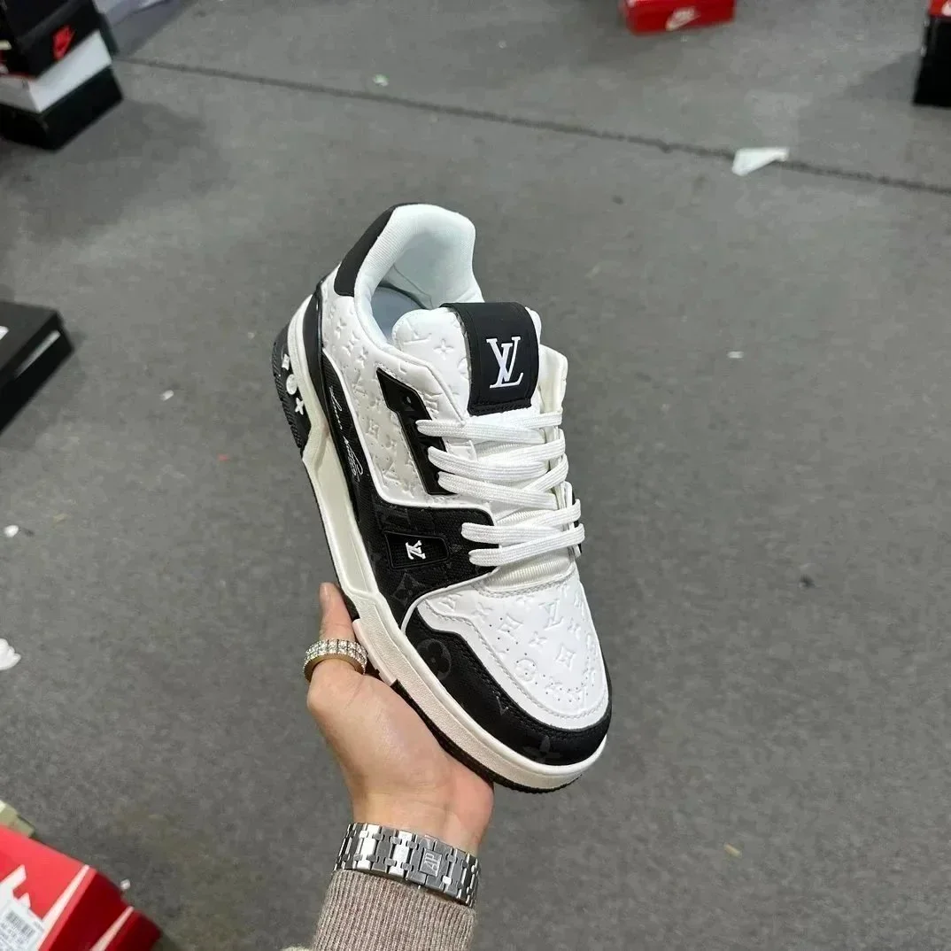 Louis Vuitton Tabi White/Black Sneakers