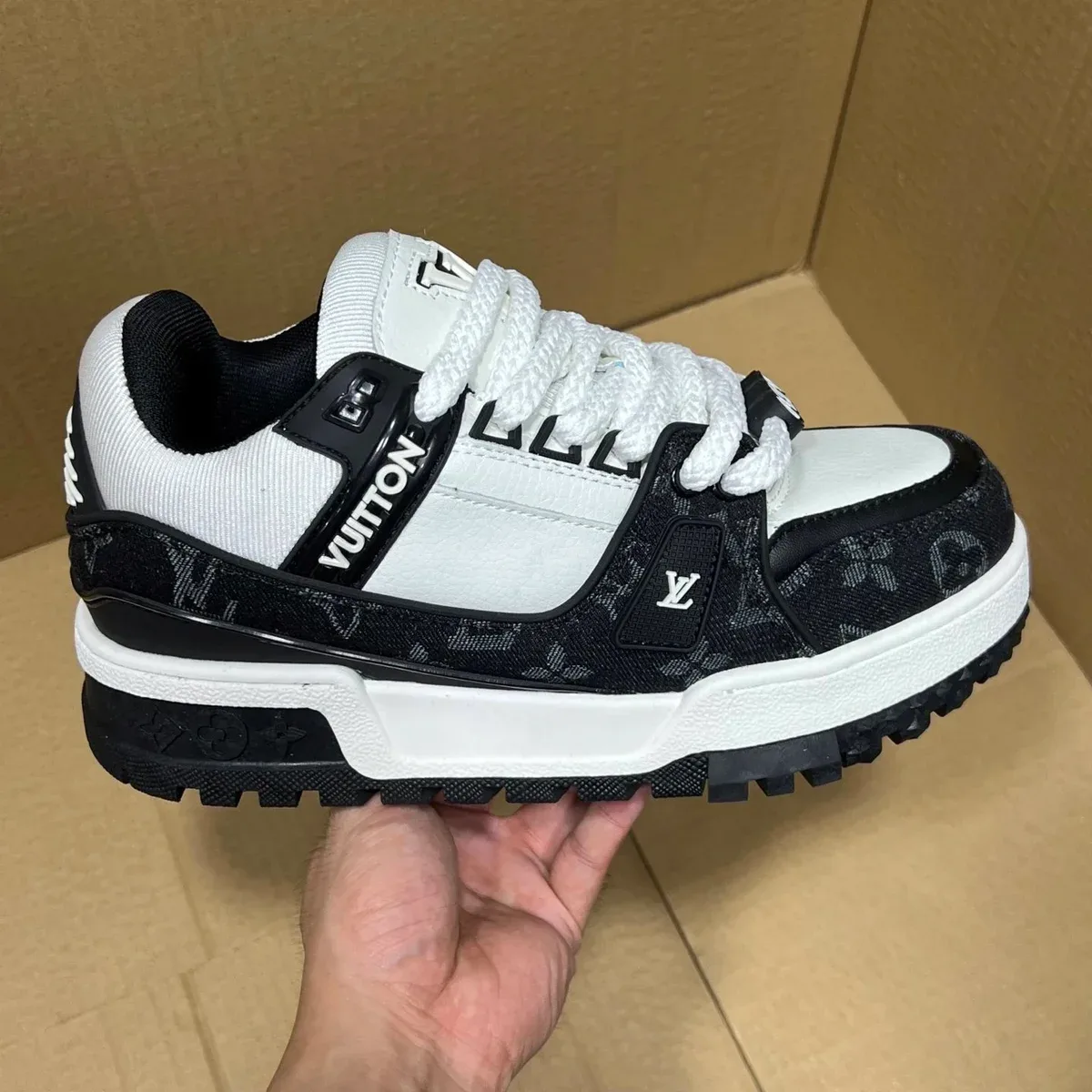 Louis Vuitton LV Trainer Black & White Sneakers