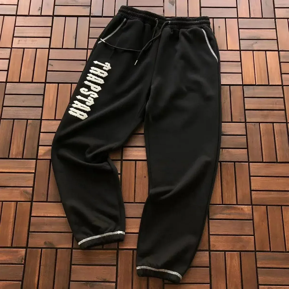 Trapstar Black 'TRAPSTAR' Embroidered Sweatpants
