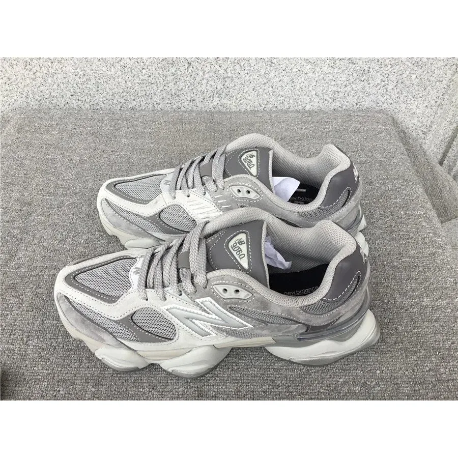 New Balance 900 MT1000 Grey Sneakers