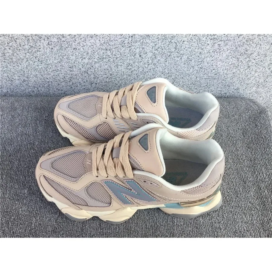 New Balance 900 Fresh Foam Beige Sneakers