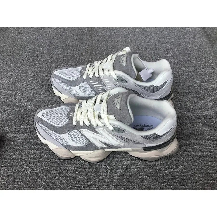 New Balance 900 Fresh Foam Grey/White Sneakers