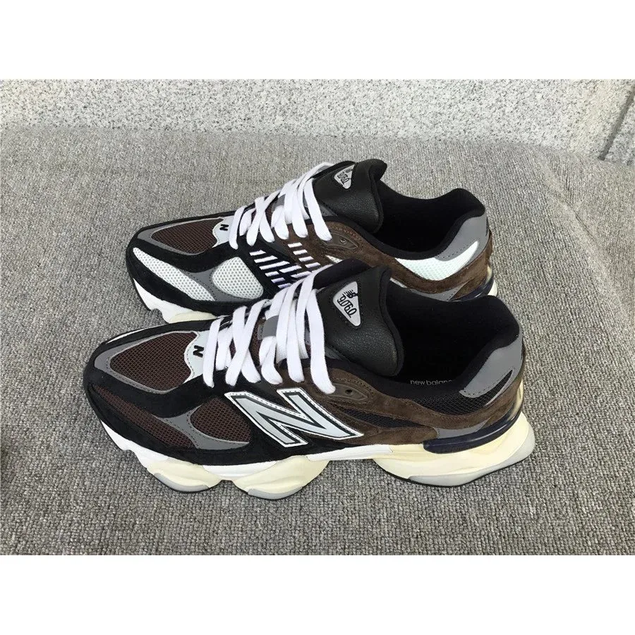 New Balance 900 Fresh Foam Brown/Black Sneakers