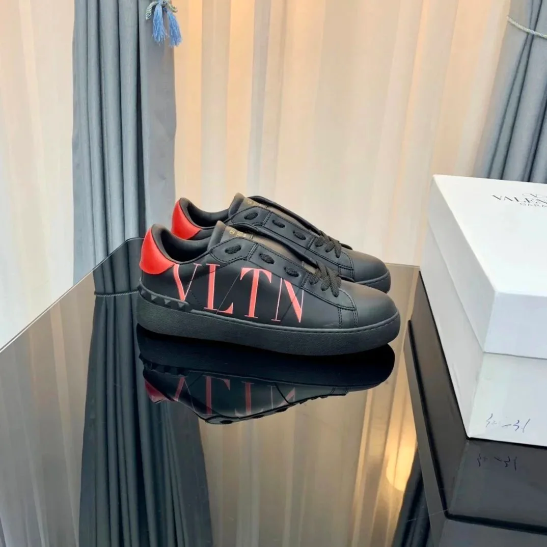 Valentino Rockstud VLTN Black/Red Sneakers