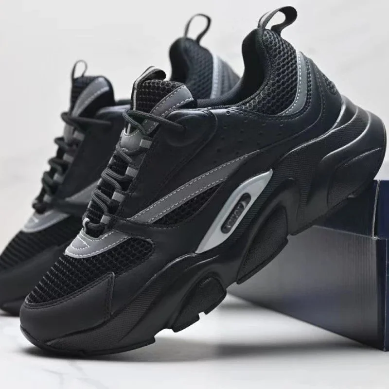 Unisex迪加奥全黑 Sneakers