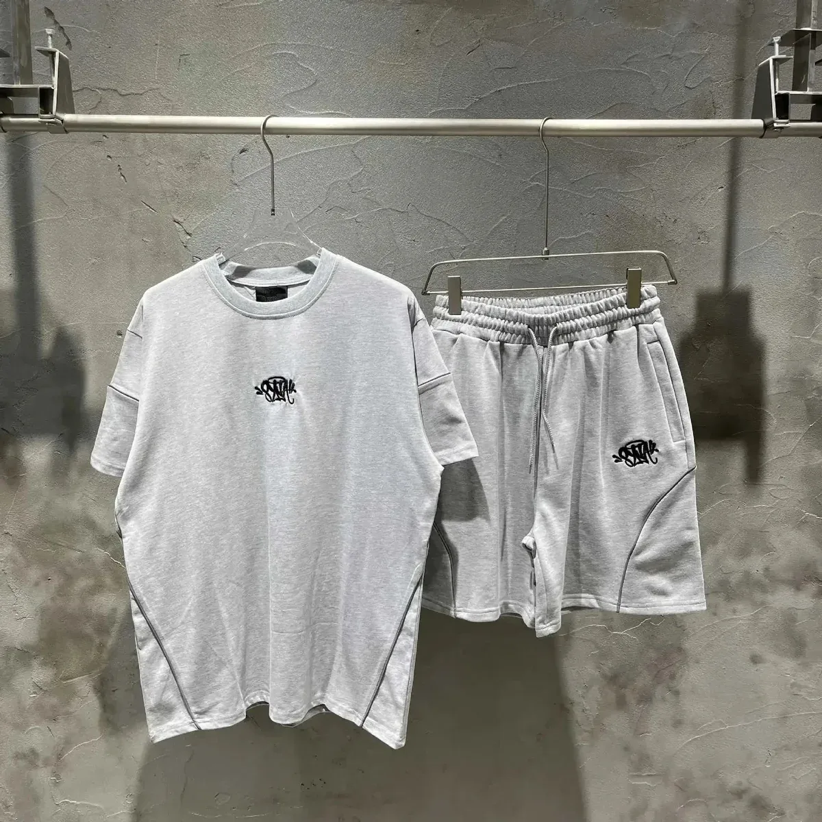 Unisex Grey Solid Graphic Co-ord Set