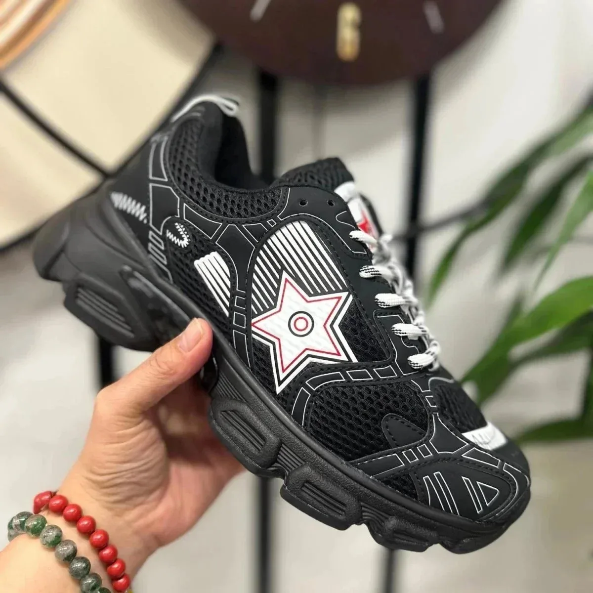 Unisex Black & White Star Design Sneakers