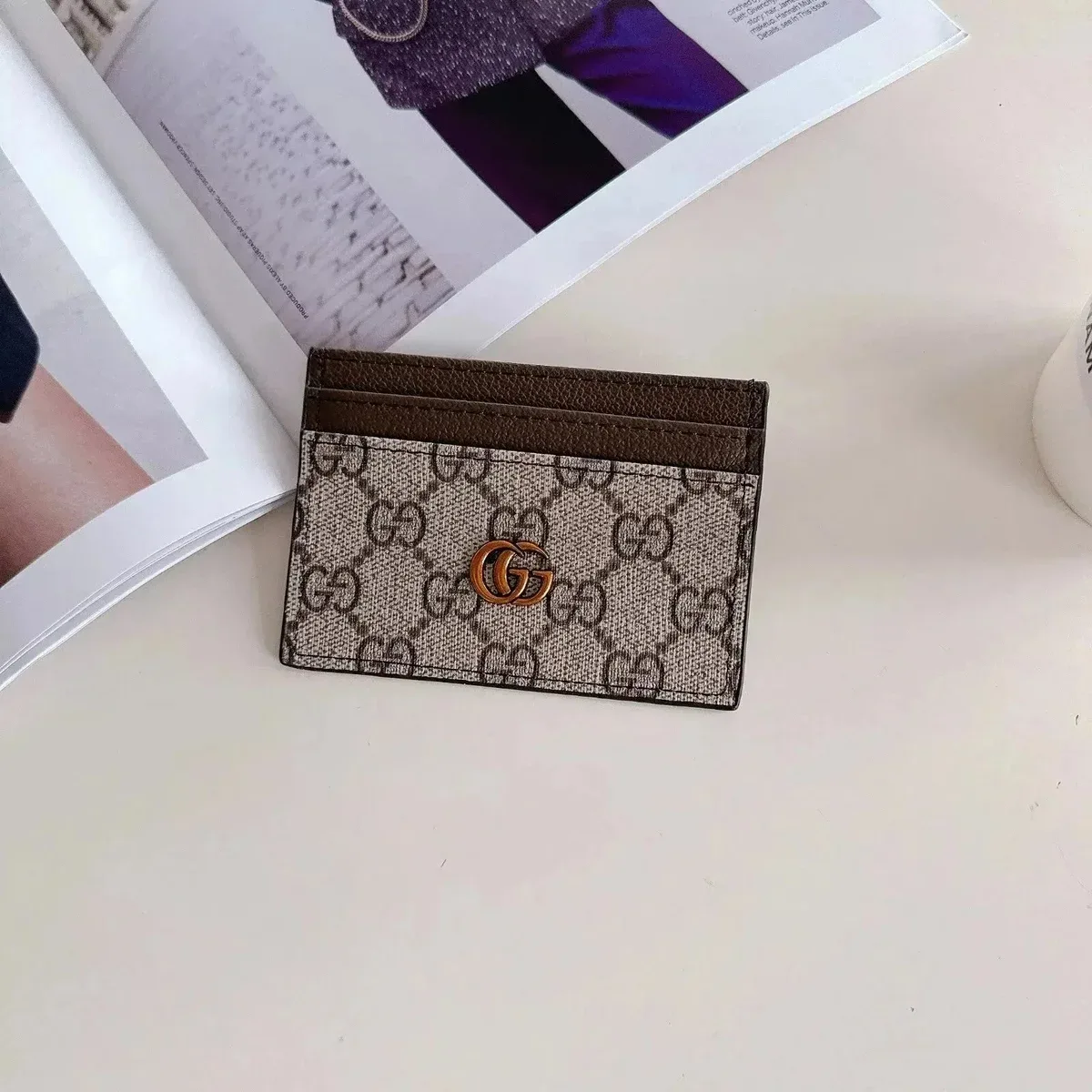 Gucci GG Supreme Card Holder Beige/Brown