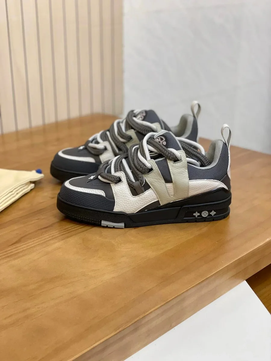 Louis Vuitton Tabi Black & White Sneakers