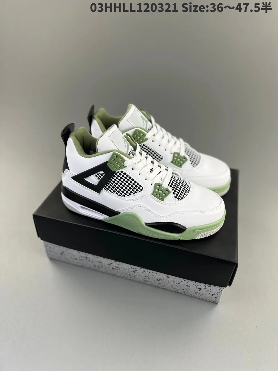 Air Jordan Air Jordan 4 OG Style 36 Sail/University Green Sneakers