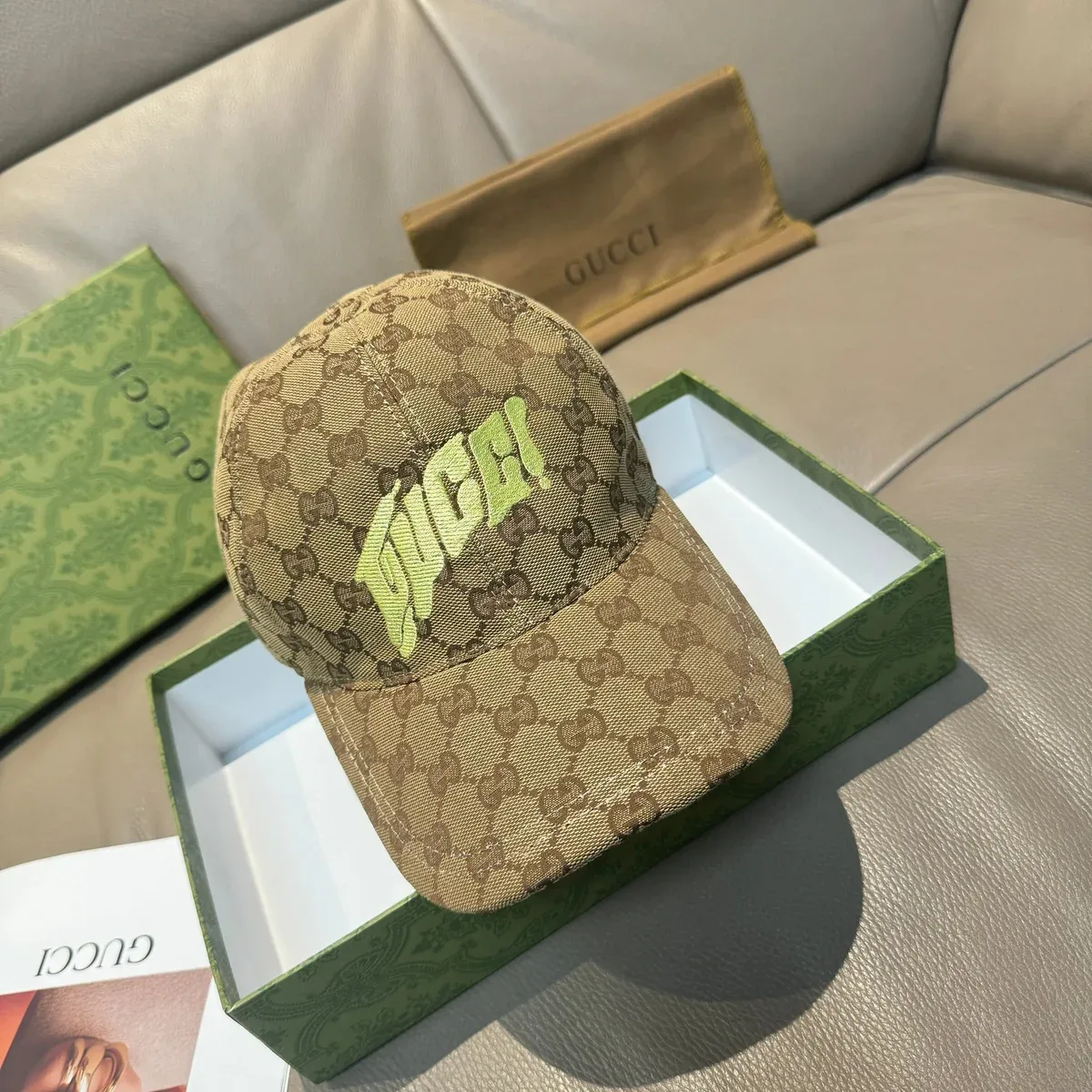 Gucci GG Supreme Beige/Green Cap