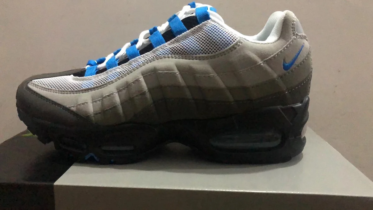 Nike Air Max 95 Sail/Blue Grey Sneakers