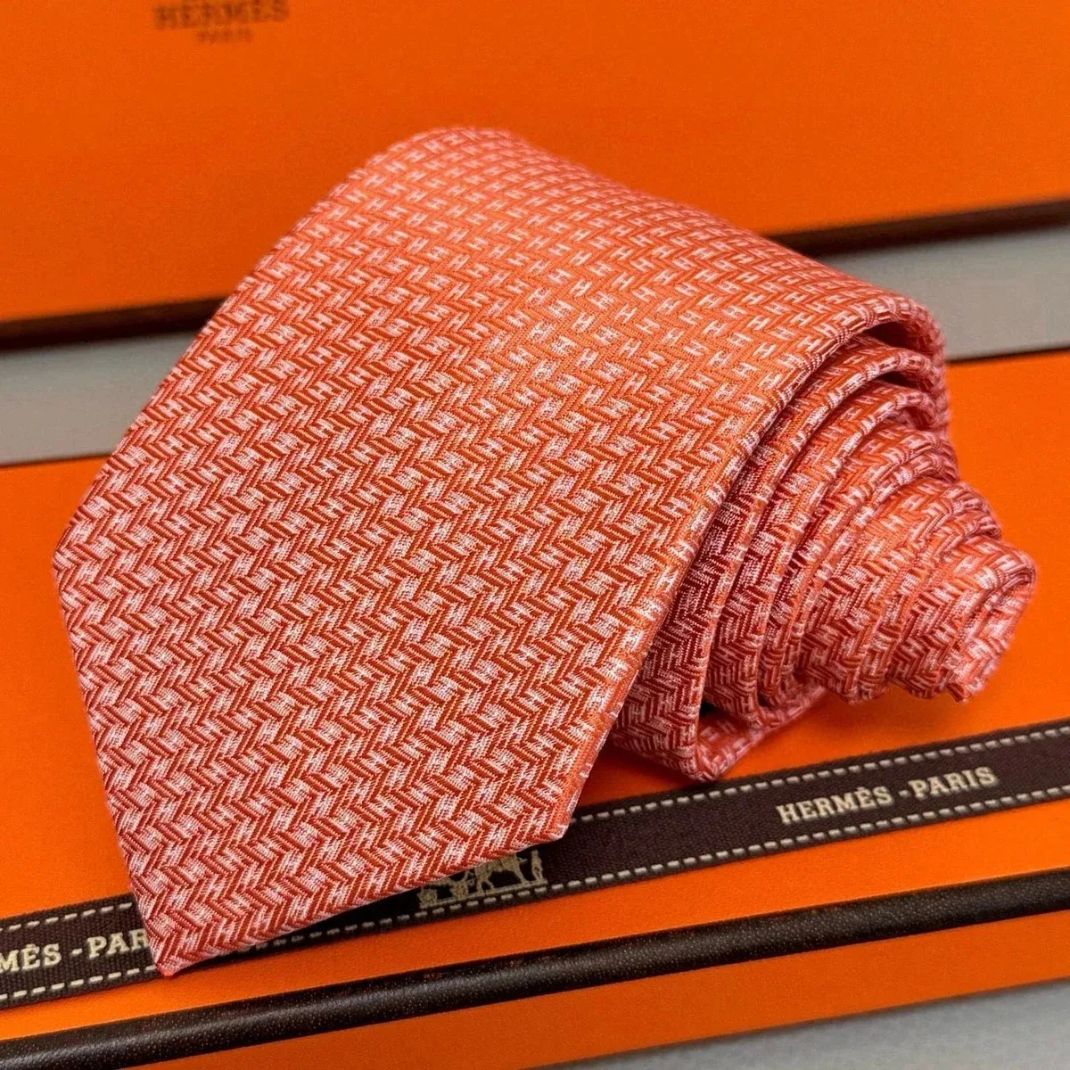 Hermès Orange Herringbone Silk Tie