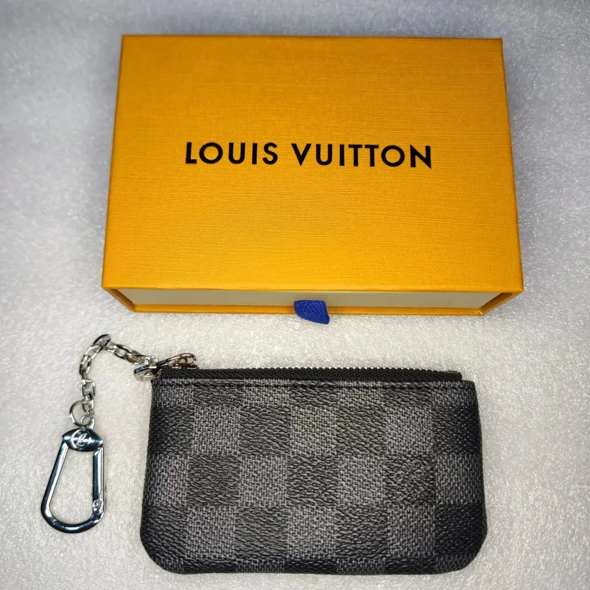Louis Vuitton Damier Key Pouch Grey