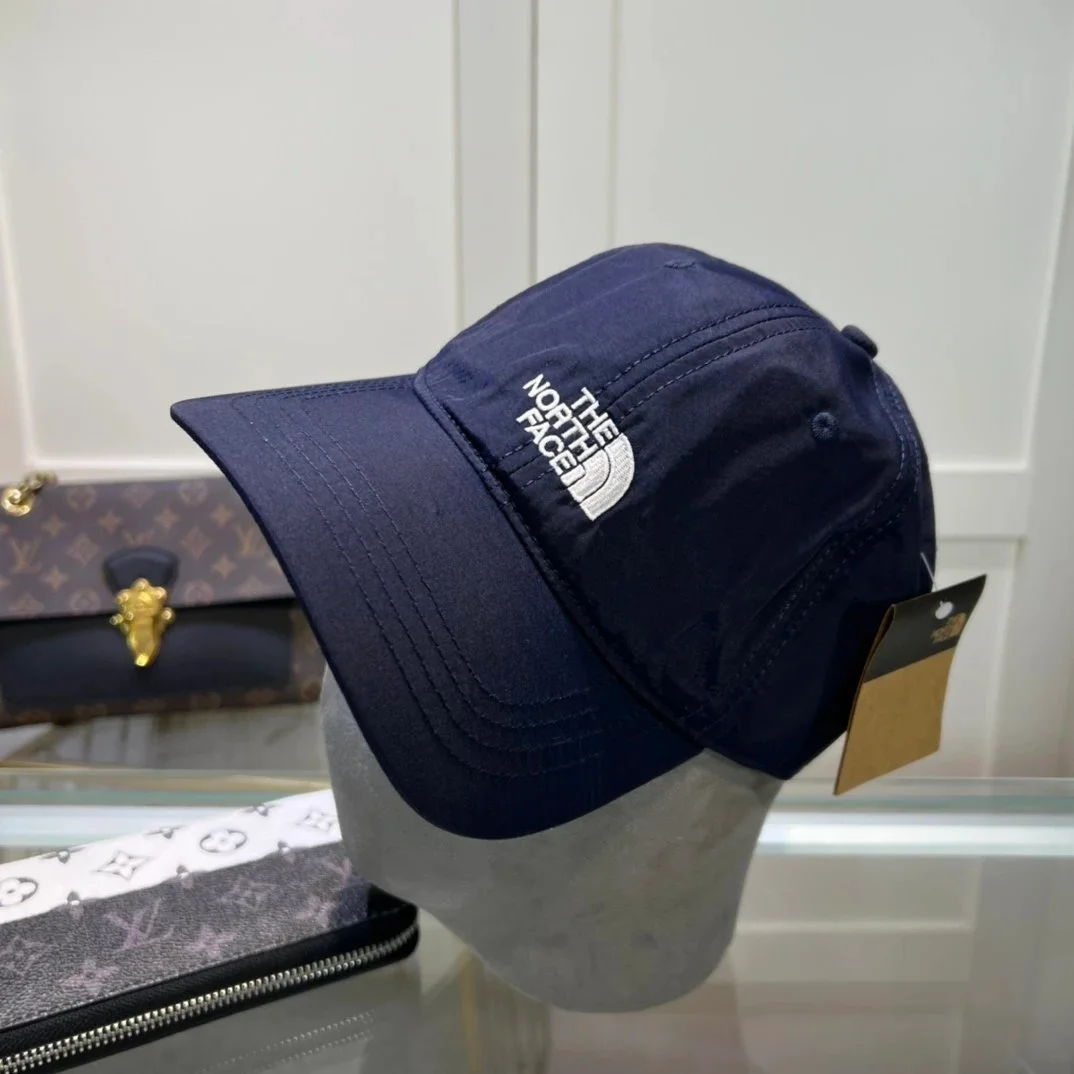 The North Face Expedition Swirl Navy Cap