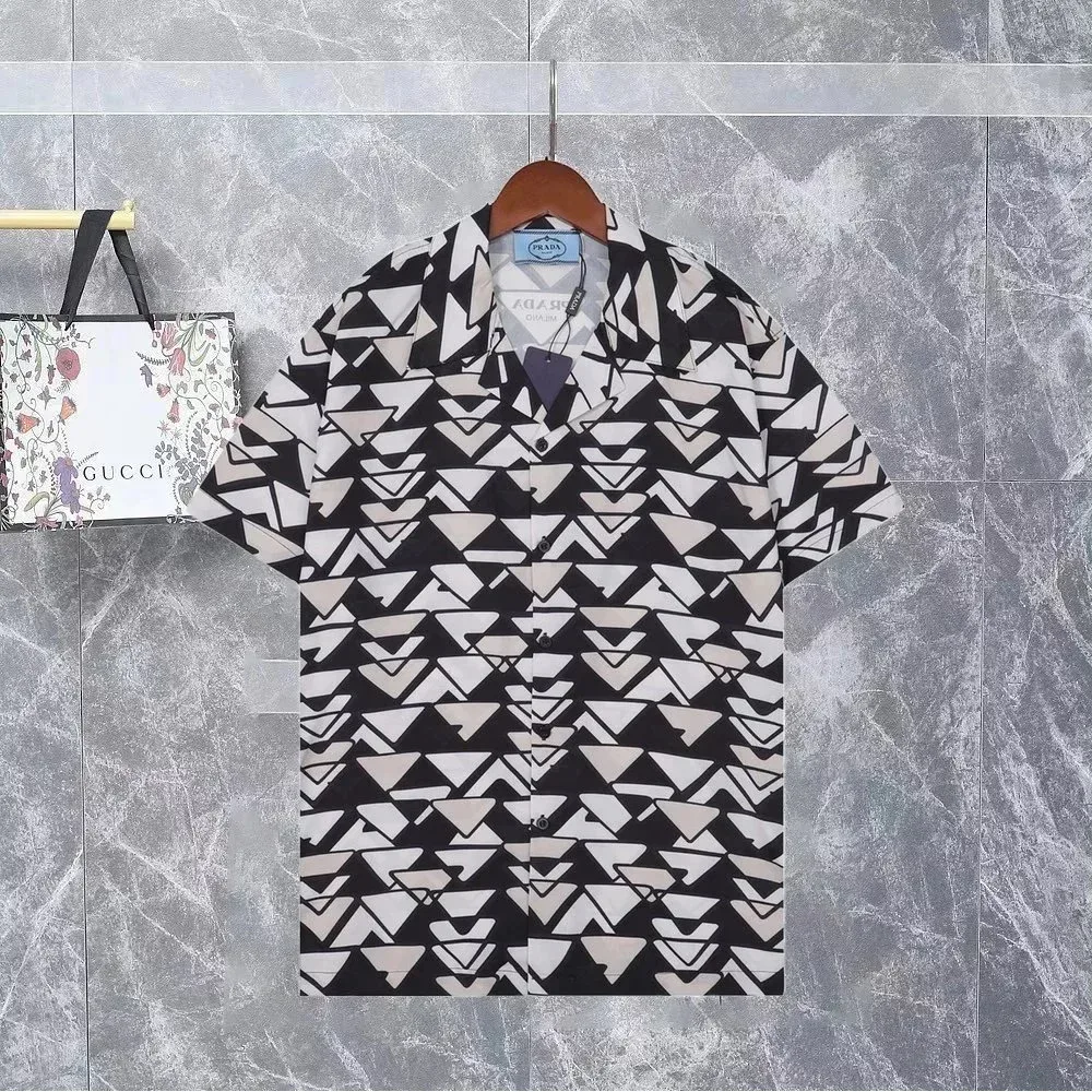 Prada 11黑白花衬衫 T-Shirts