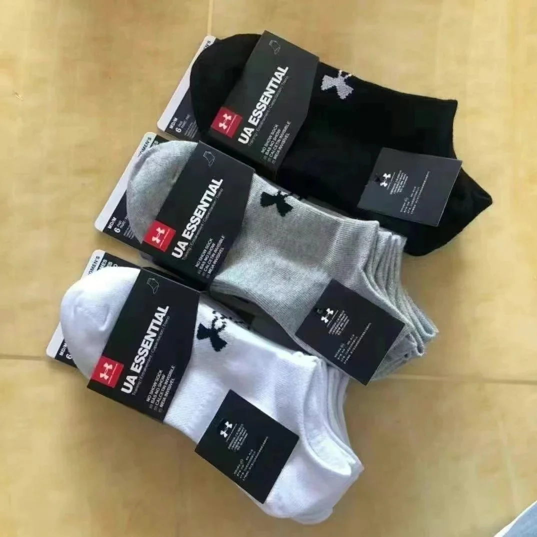 Under Armour UA Essential Socks (17 triple-double)