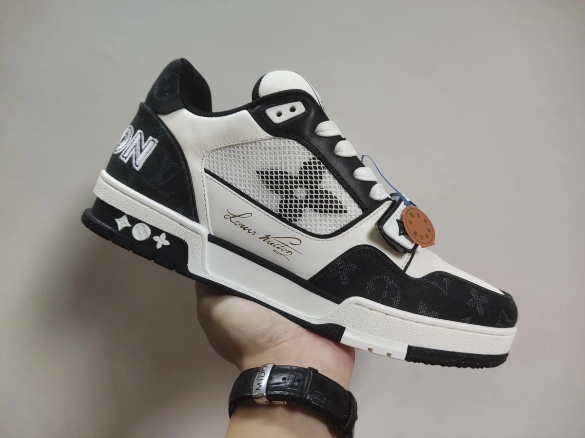 Louis Vuitton LV Trainer Black/White Sneakers