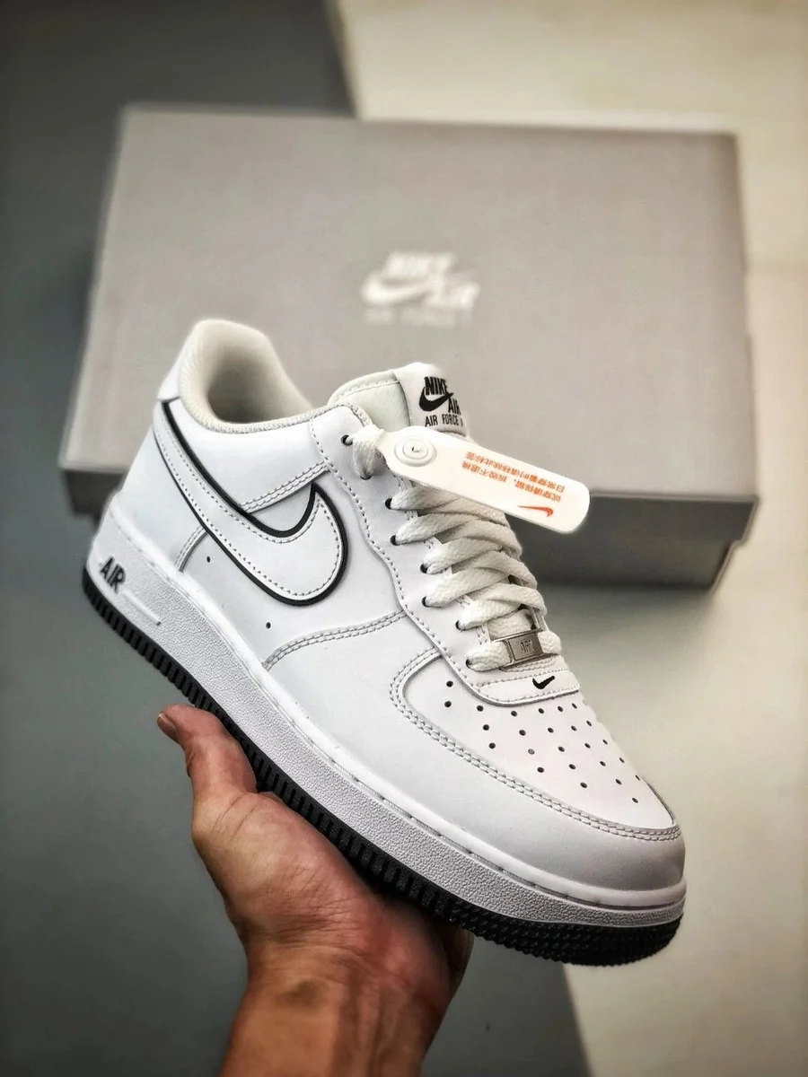 Nike Air Force 1 University Black Sneakers